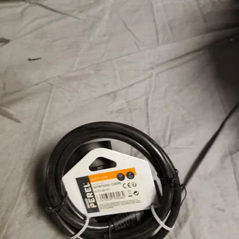 BOX OF APPROXIMATELY 40 ASSORTED ITEMS INCLUDING MOBILE PHONE CASE , VARTA BATTERIES AND PEREL XTENSION CABLE 