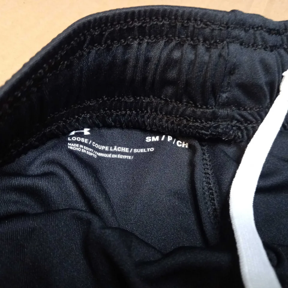 UNDER ARMOUR BLACK/LOGO SPORTS SHORTS - SMALL