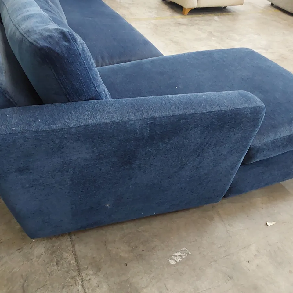 QUALITY BRITISH DESIGNER LOUNGE Co. HERMIONE CHAISE SOFA SWEET PEA PLUSH FABRIC
