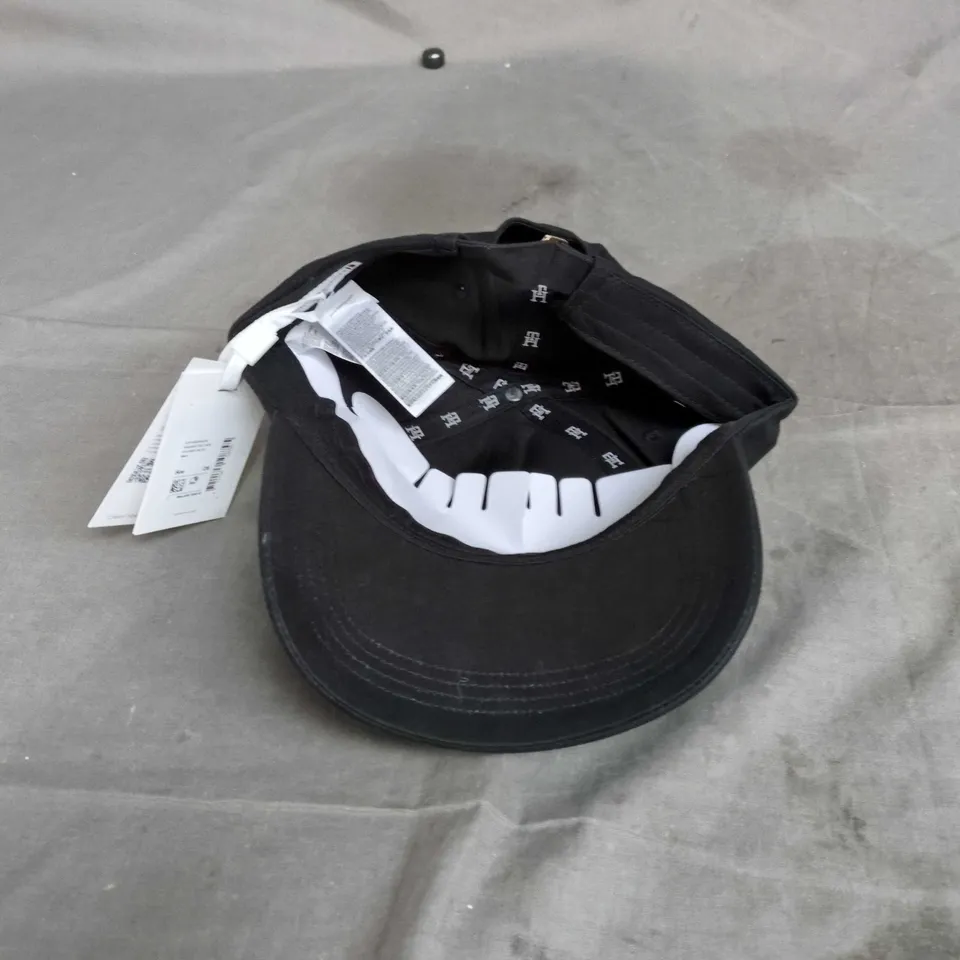 TOMMY HILFIGER ELEVATED CHIC CAP IN BLACK - ADJUSTABLE