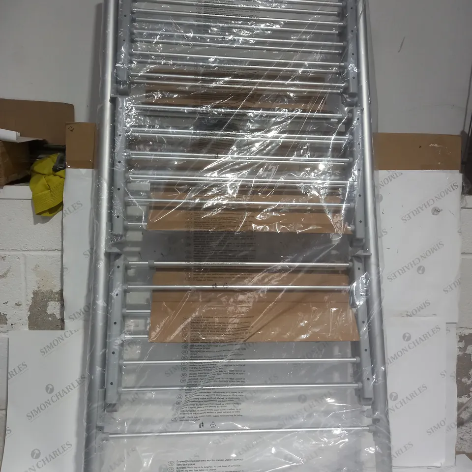 BOXED OUTLET ORGANISED OPTIONS 3 TIER HEATED AIRER WITH 21M DRYING SPACE - COLLECTION ONLY