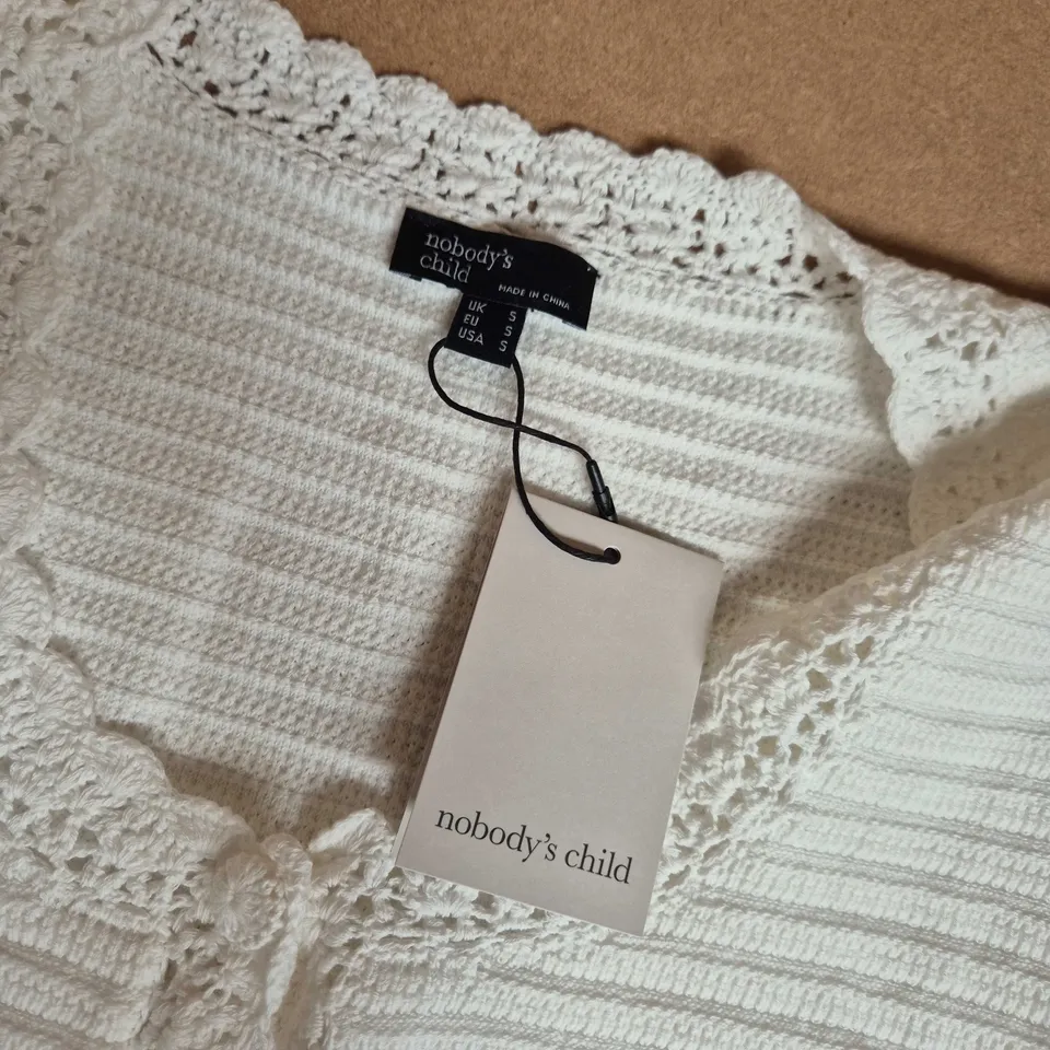 NOBODYS CHILD CROCHET TRIM CARDI IN WHITE - UK SMALL