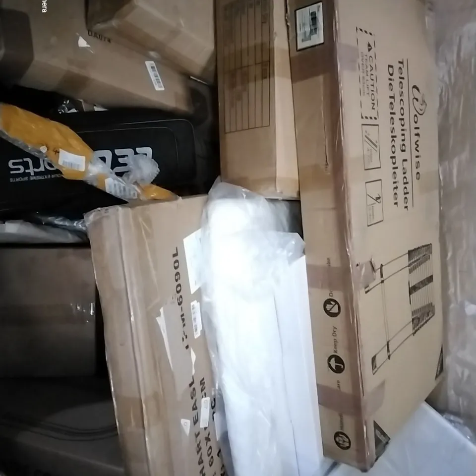 PALLET OF ASSORTED HOUSEHOLD ITEMS TO INCLUDE PURE COOL FAN, MIRROR CABINET AND TELESCOPING LADDER