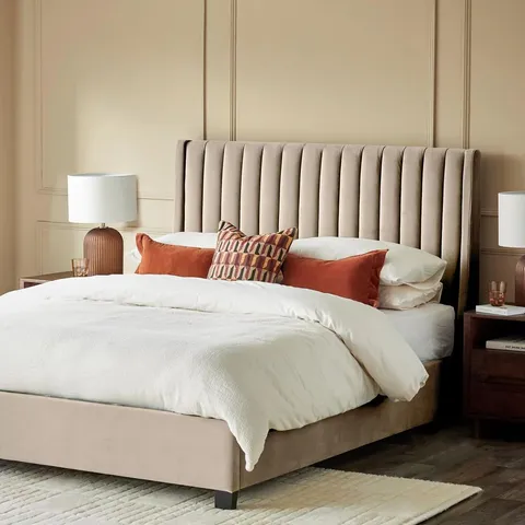 BOXED DANETTI AMALFI CHAMPAGNE VELVET KING SIZE OTTOMAN STORAGE BED (2 BOXES)