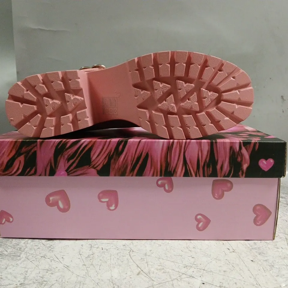 BOXED PAIR OF KOI TIRA PINK MARY JANES GOOD FAIRY EDITION SIZE UK 7