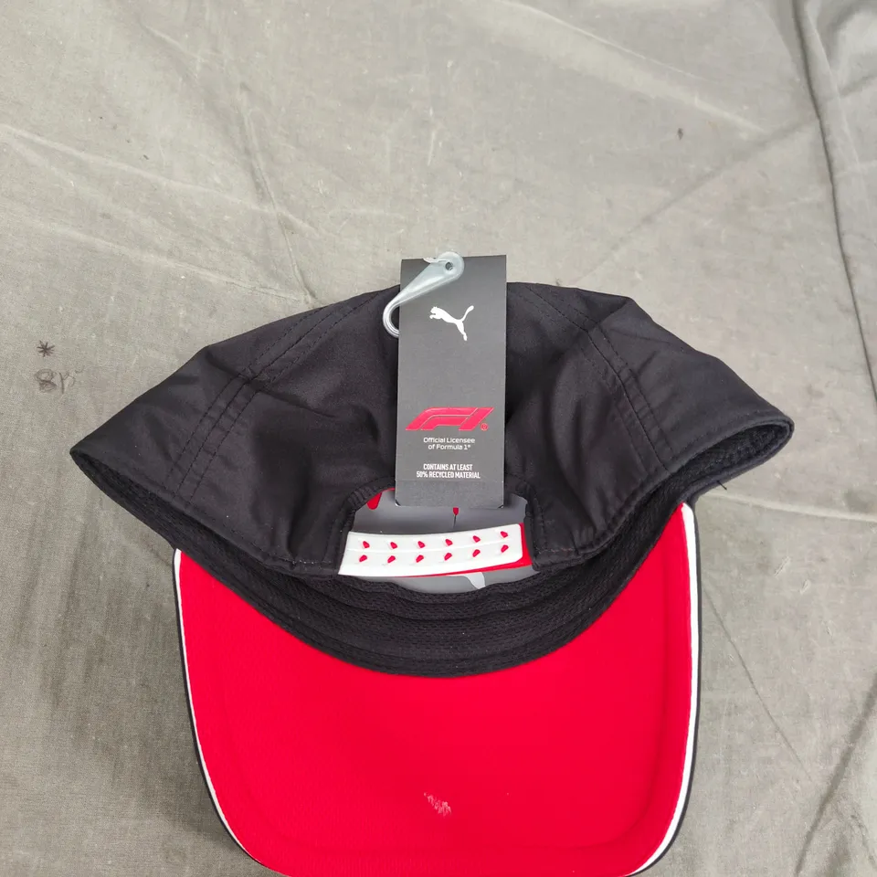 PUMA X F1 CAP – ONE SIZE, BLACK WITH WHITE F1 LOGO