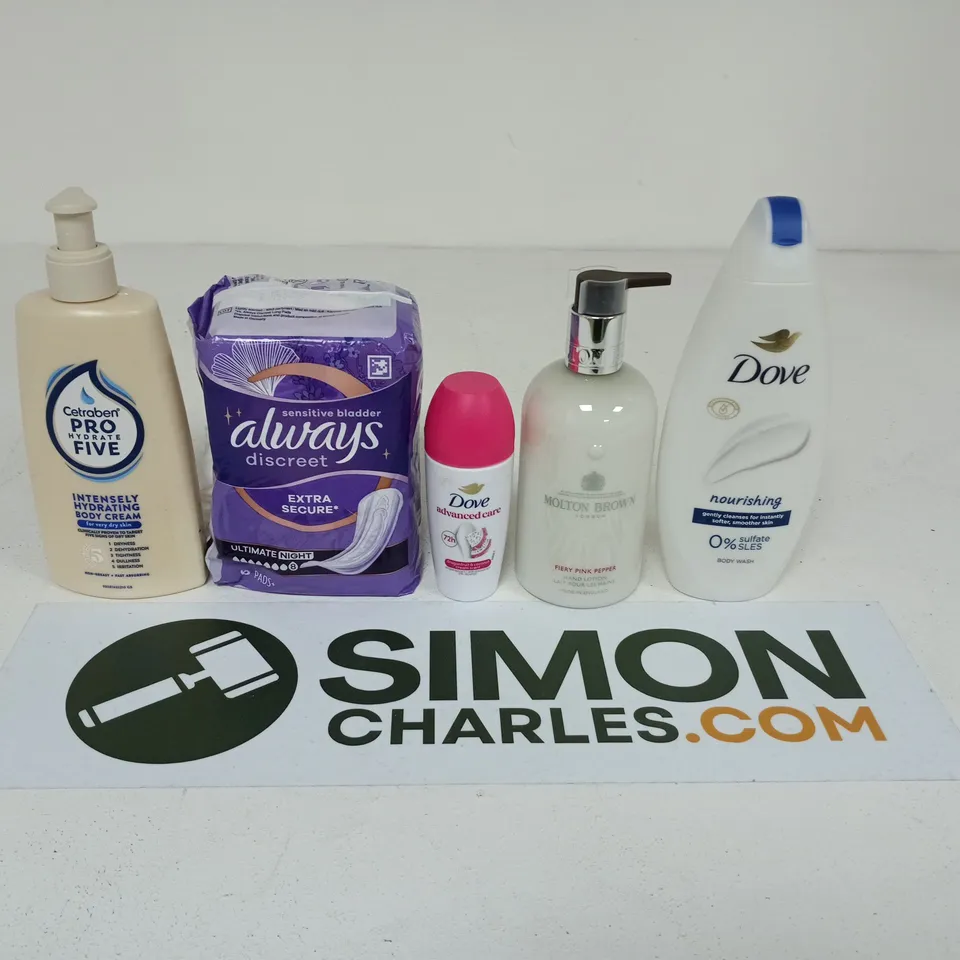 APPROXIMATEY 20 ASSORTED HEALTH AND BEAUTY PRODUCTS TO INCLUDE - ALWAYS DISCREET PADS - CETRABEN PRO BODY CREAM AND DOVE BODY WASH
