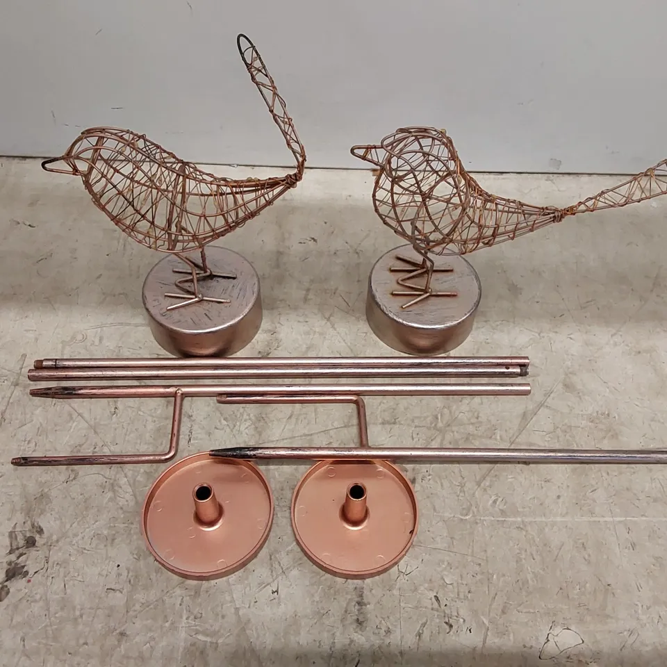 BOXED LUXFORM SET OF 2 BATTERY OPERATED LED BIRDS WITH DETACHABLE STAKES // FAULTY (1 BOX)