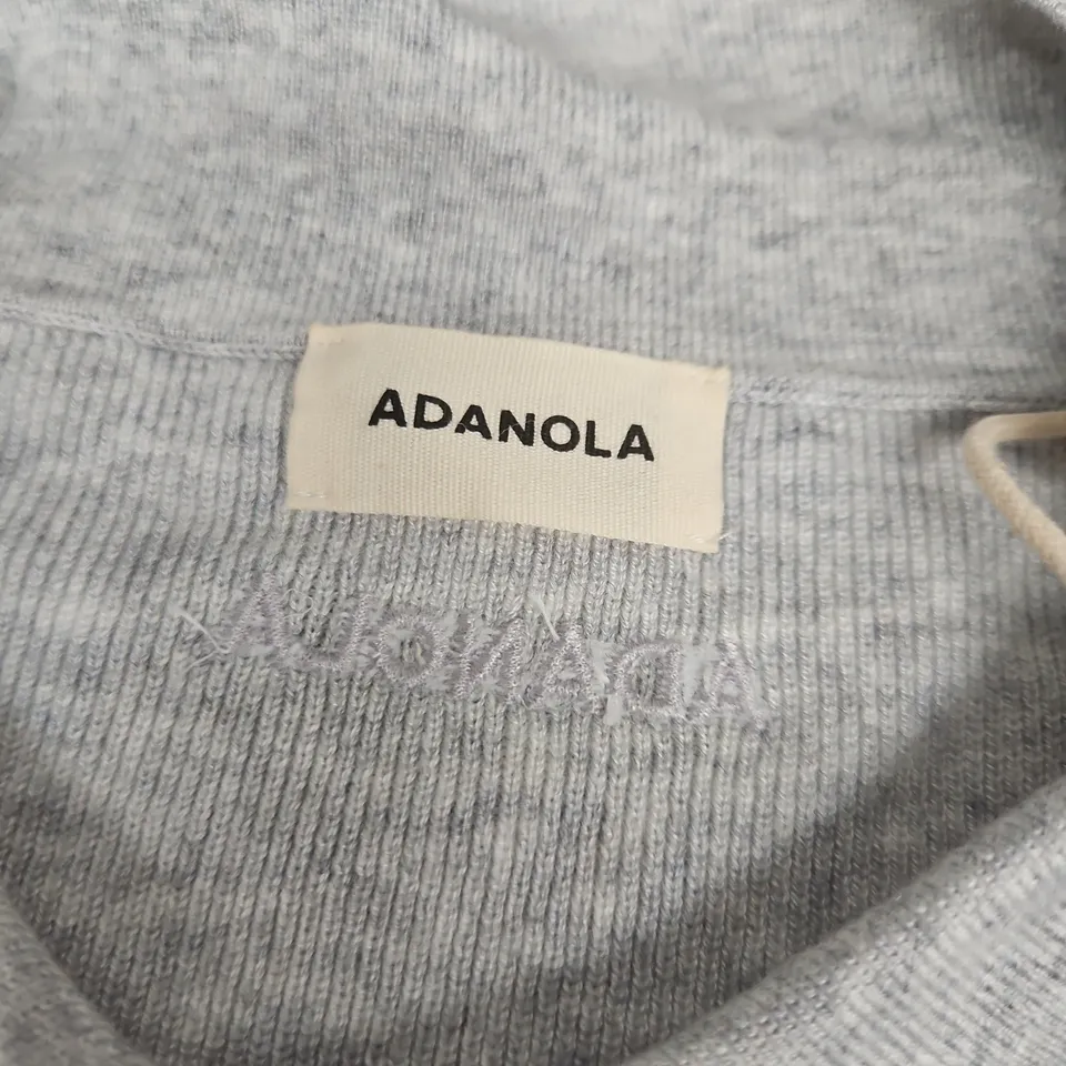 ADANOLA KNIT LONG SLEEVE BUTTON UP TOP IN LIGHT GREY MELANGE - MEDIUM
