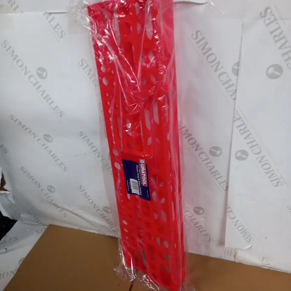 PLASTIC HANG AND STORE TOOL BAR
