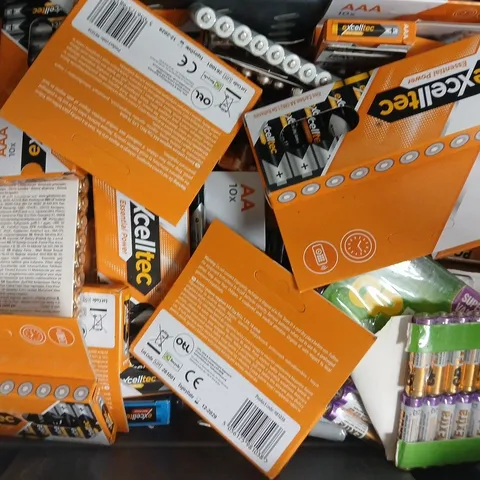 LARGE QUANTITY OF ASSORTED BATTERIES