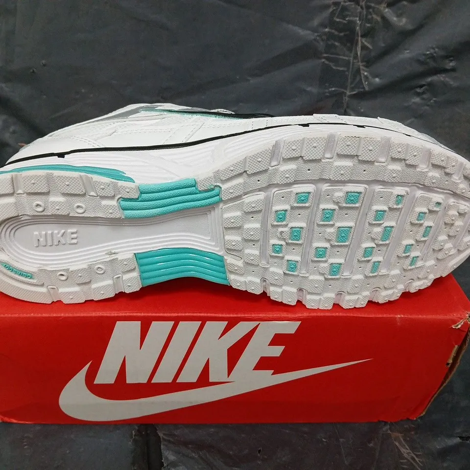 BOXED PAIR OF NIKE P-6000 TRAINERS - UK SIZE 9