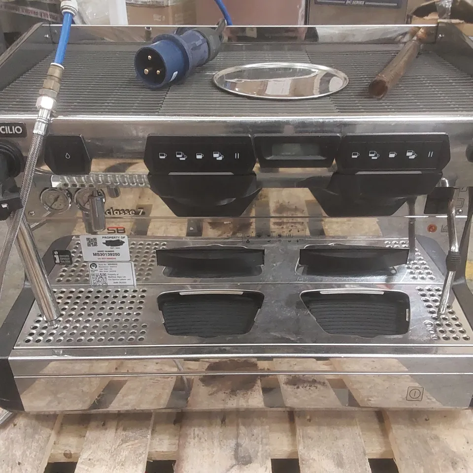 RANCILIO CLASSE 7 COMMERCIAL 2 GROUP COFFEE MACHINE