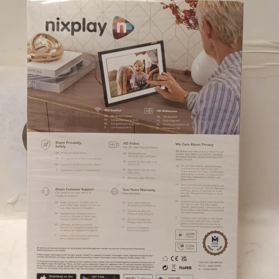 NIXPLAY 10.1" TOUCH SCREEN SMART PHOTO FRAME (BOXED)
