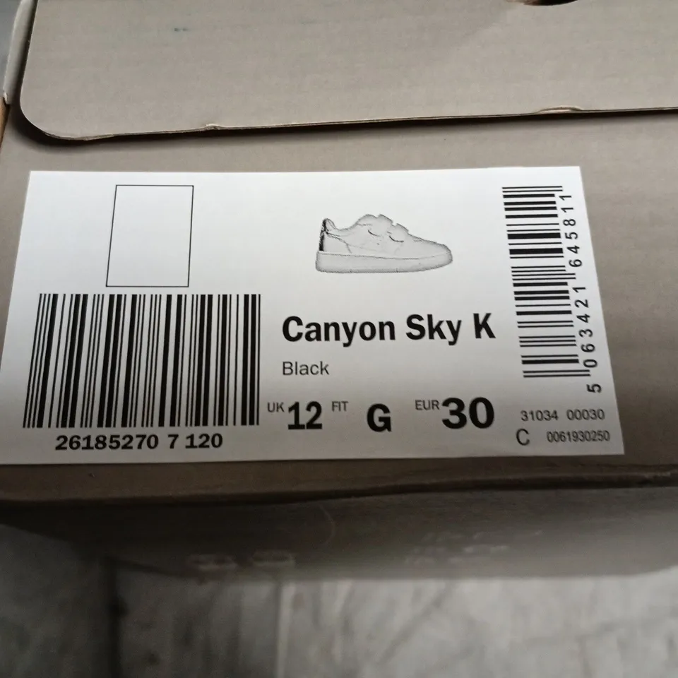 CLARKS KIDS CANYON SKY K BLACK LEATHER SCHOOL SHOES, UK 12