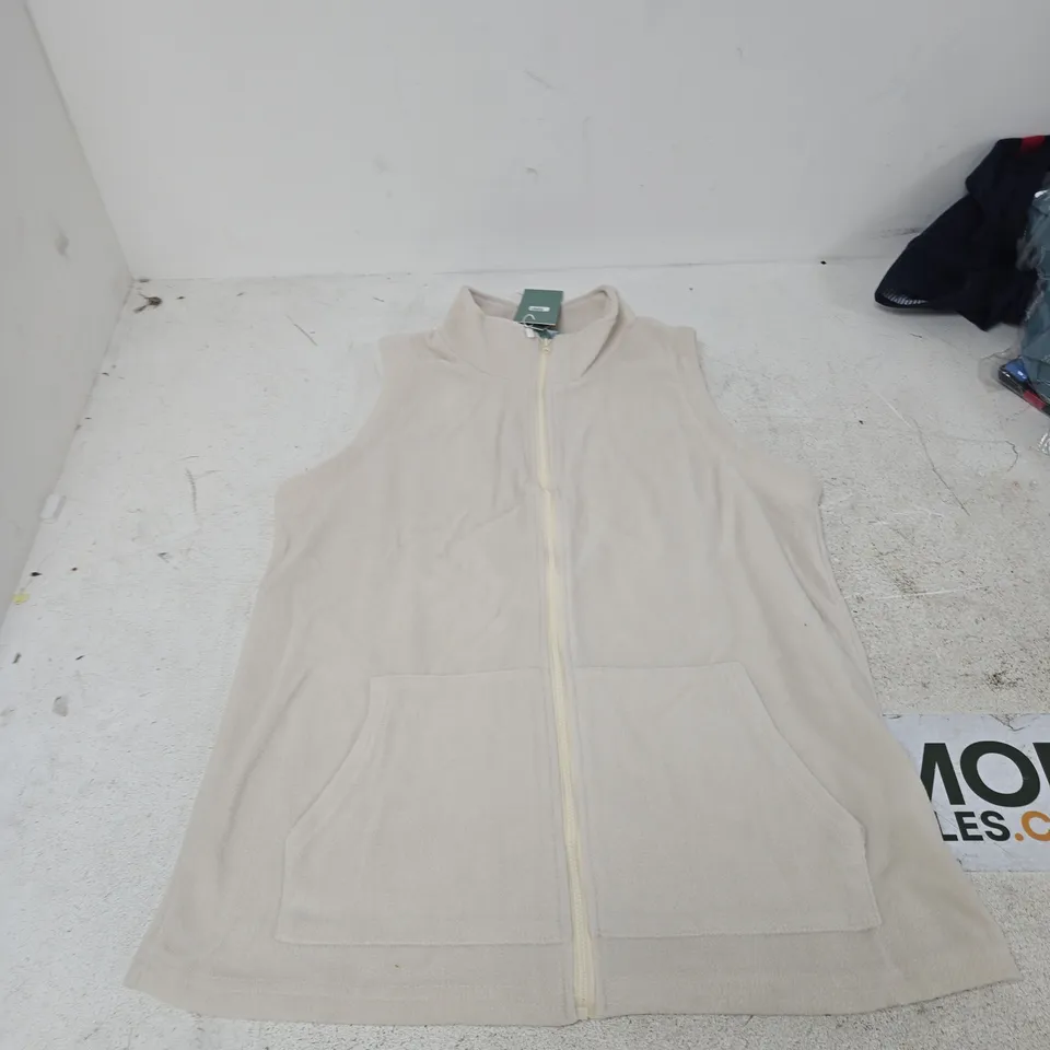 BOX OF APPROXIMATELY 25 ASSORTED CLOTHING ITEMS TO INCLUDE: LA MAREY CREAM GILET