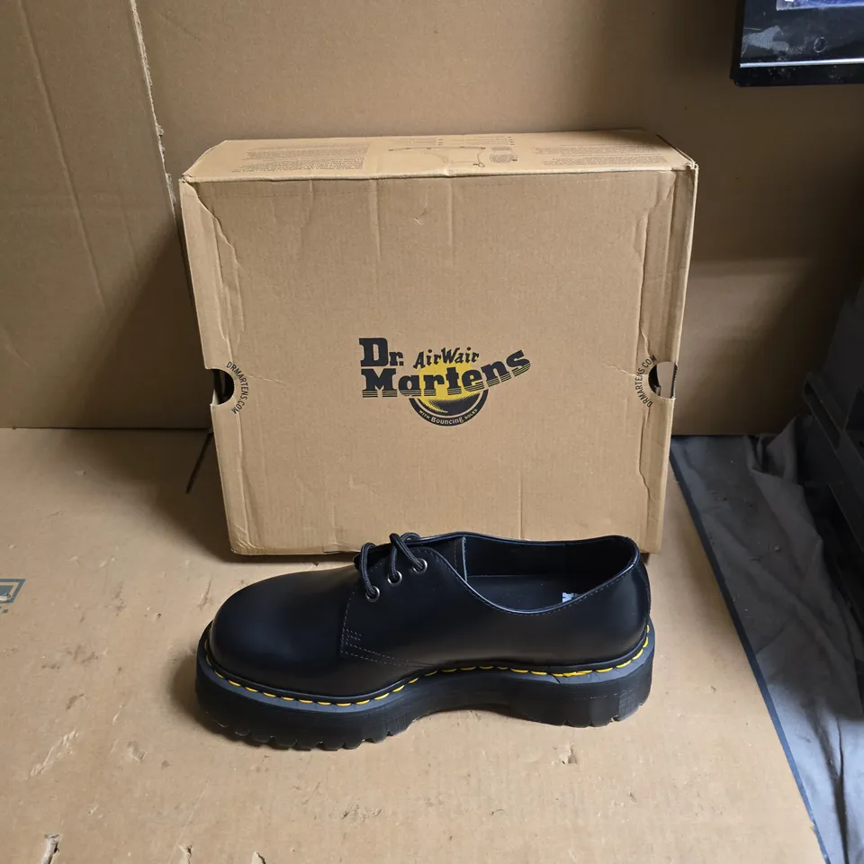 DR. MARTENS BLACK LEATHER SHOES – AIRWAIR - UK SIZE 9.5