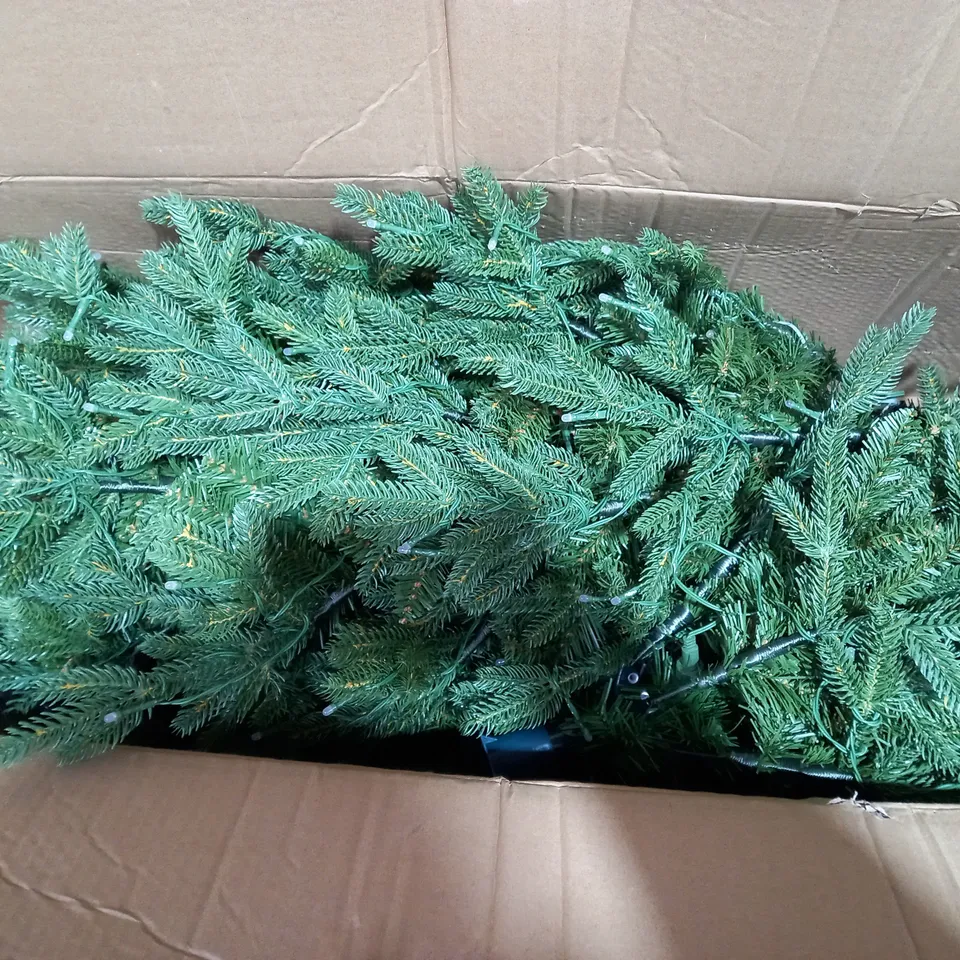 AUBURN CHRISTMAS TREE 5FT