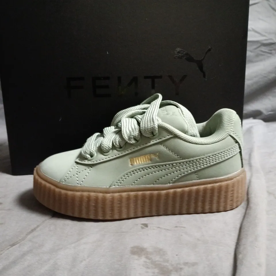 PUMA CREEPER PHATTY NUBUCK PS KIDS SHOES – GREEN FOG, GUM SOLE, UK 11