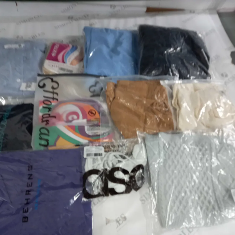 LARGE QUANTITY OF ASSORTED BAGGED CLOTHING ITEMS TO INCLUDE BEHRENS AND ASOS