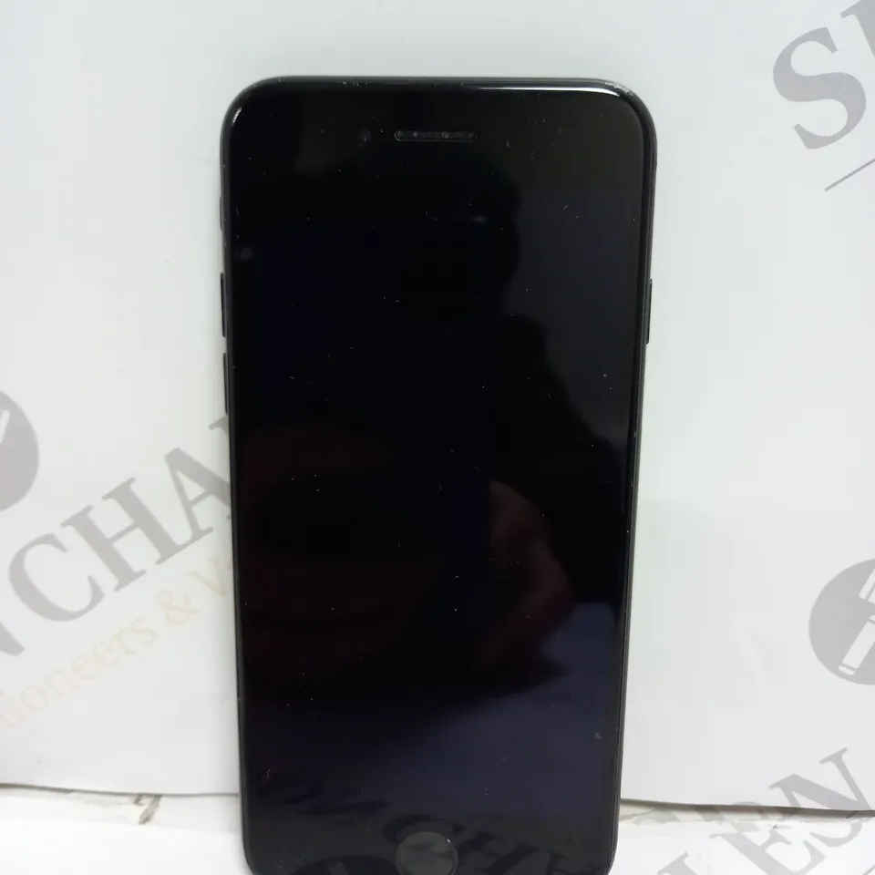 APPLE IPHONE 7 SMARTPHONE - A1778