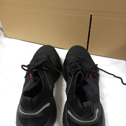 HMFSXKR MEN STEEL SAFETY SHOES- BLACK & RED SIZE: 46