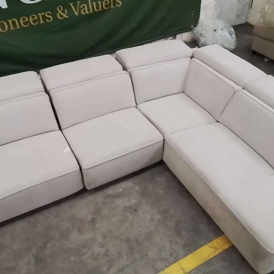 QUALITY DESIGNER CREAM FABRIC UPHOLSTERED ELECTRIC RECLINING L SHAPE SOFA