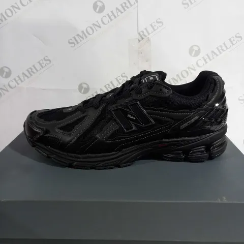 BOXED NEW BALANCE 1906 TRAINERS, BLACK - SIZE 11.5