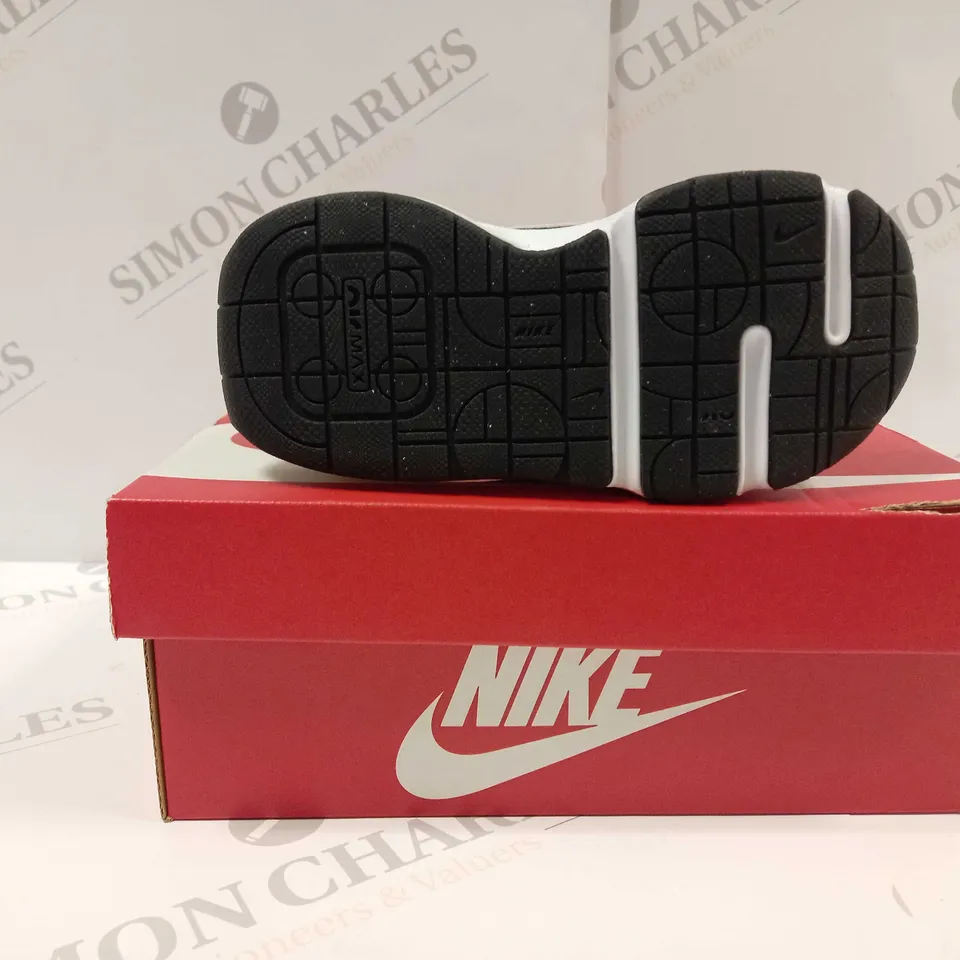 BOXED PAIR OF NIKE DH9410 NIKE AIR MAX INTRLK LITE BABY & TOODLER SHOES UK SIZE 7.5 