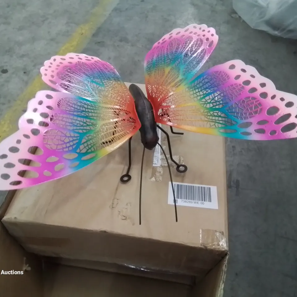 HOME2GARDEN METAL BUTTERFLY