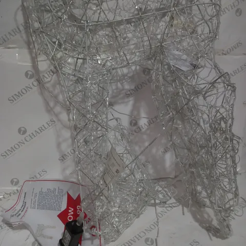 OUTLET FESTIVE LIT CHRISTMAS TREE DECORATION