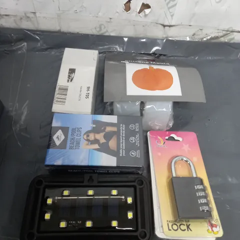 APPROXIMATELY 10 ASSORTED HOUSEHOLD ITEMS TOO INCLUDE TOWEL CLIPS , LOCKS , LED LIGHTS , ETC