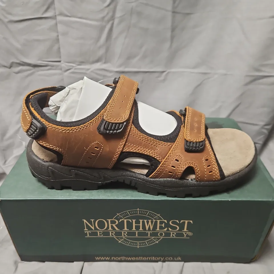 BOXED NORTHWEST TERRITORY WINDSOR SANDALS – TAN LEATHER, UK 10 (EUR 44)