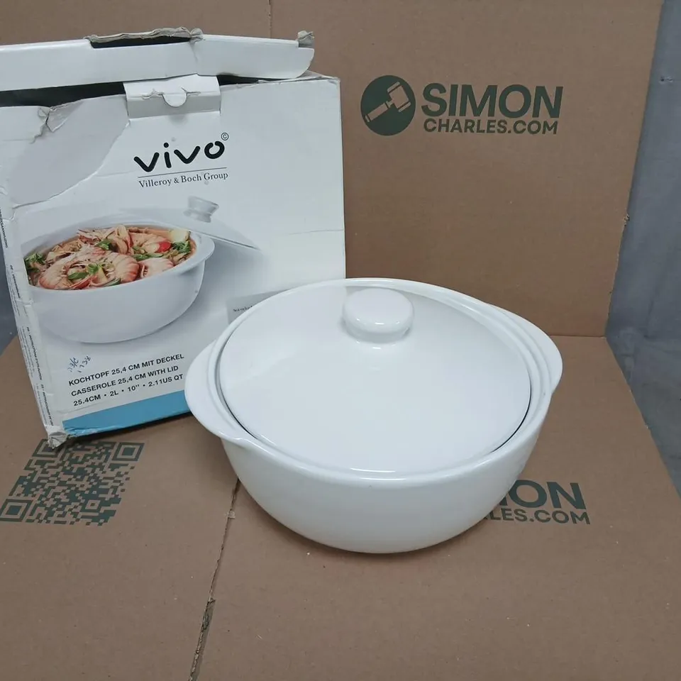 VIVO WHITE CERAMIC CASSEROLE DISH WITH LID