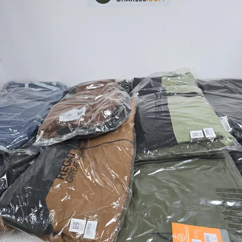 APPROXIMATELY 10 ASSORTED BRAND NEW REGATTA CLOTHING ITEMS IN VARIOUS SIZES, STYLES & COLOURS