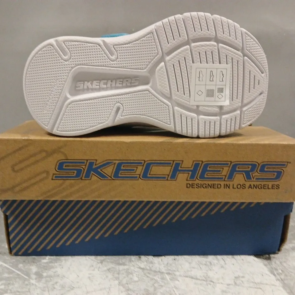 BOXED PAIR OF SKECHERS KIDS MICROSPEC ADVANCE SHOES IN TURQUOISE/LIME SIZE UK 5