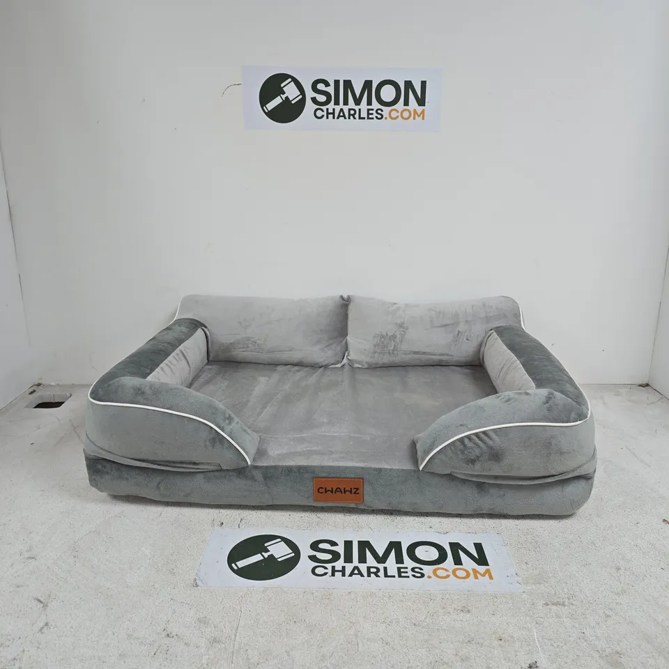 CHAWZ GREY PET BED