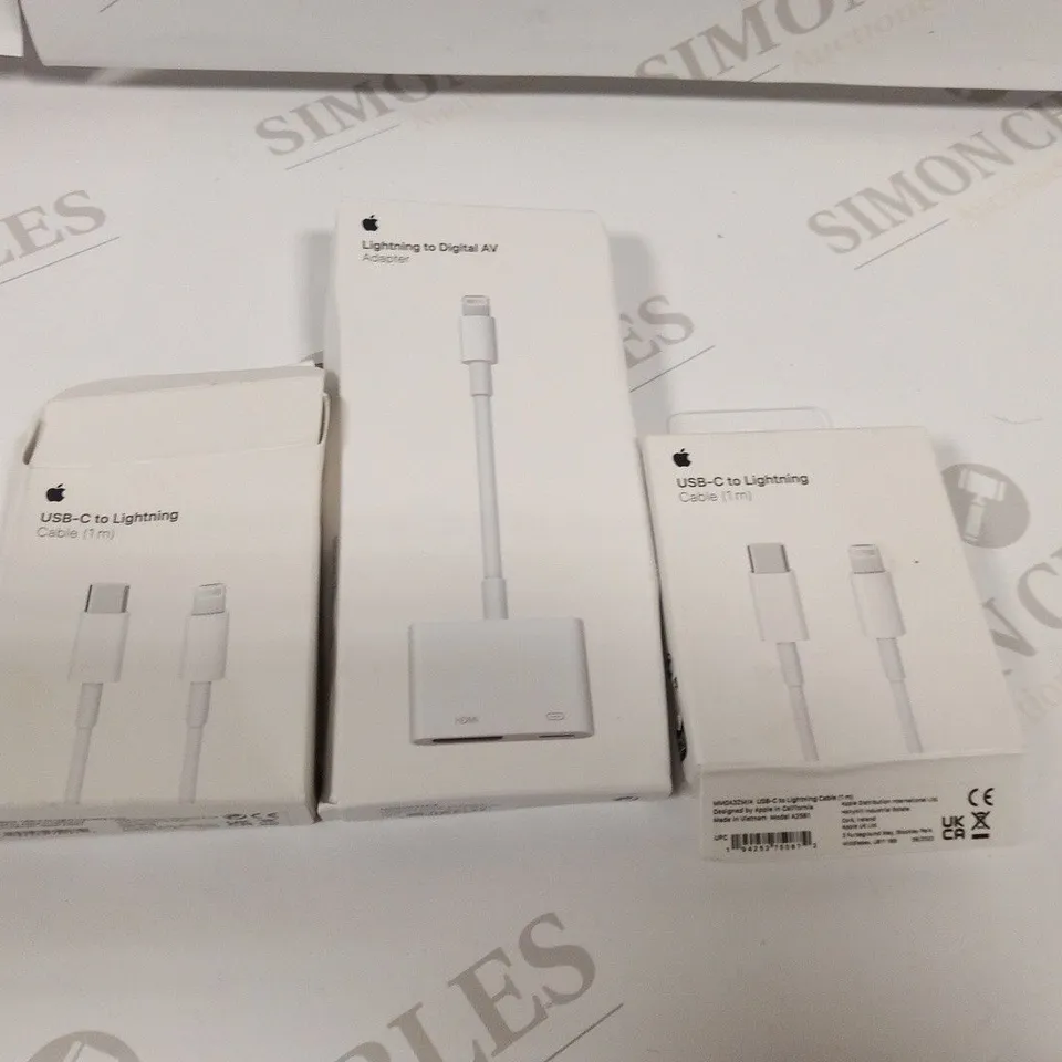 3 ASSORTED APPLE PRODUCTS TO INCLUDE; USB-C TO LIGHTNING CABLES AND LIGHTNING TO DIGITAL AV ADAPTER