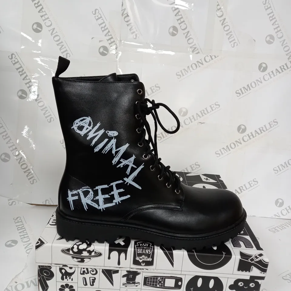 BOXED KOI FOOTWEAR THE STATEMENT ANIMAL FREE MENS MILITARY BOOTS SIZE 11