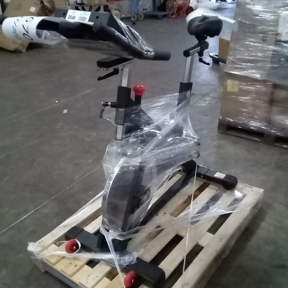 PALLET OF APPROXIMATELY ASSORTED HOUSEHOLD & ELECTRONIC PRODUCTS TO INCLUDE 
