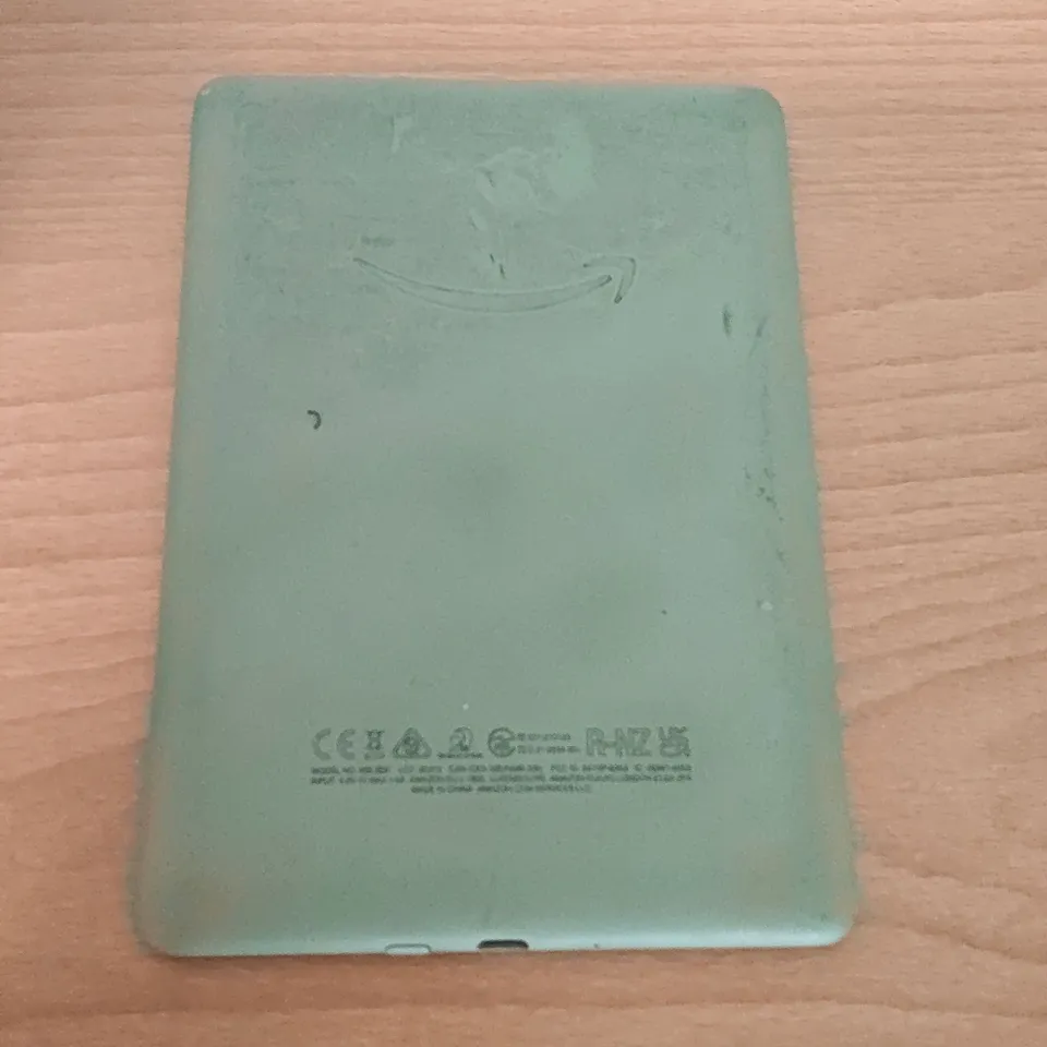 UNBOXED AMAZON KINDLE E-READER IN GREEN - M2L4EK