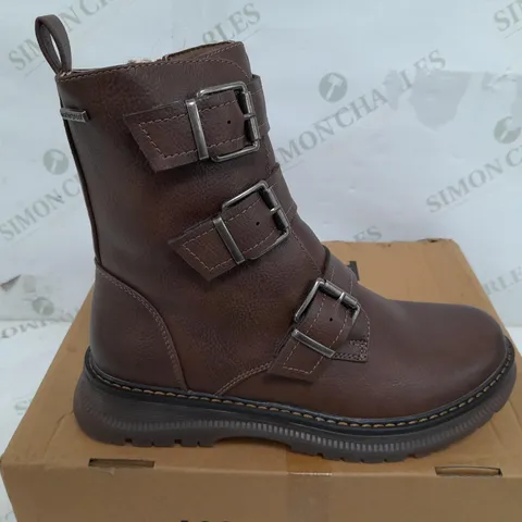 BOXED PAIR OF WESTLAND PEYTON 07 BROWN SMOOTH BOOTS - SIZE 37