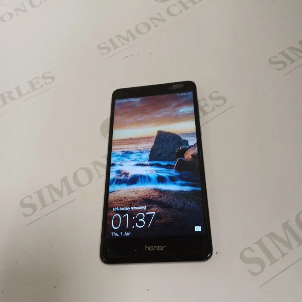HONOR SAMRT PHONE - MODEL BLN-L21 