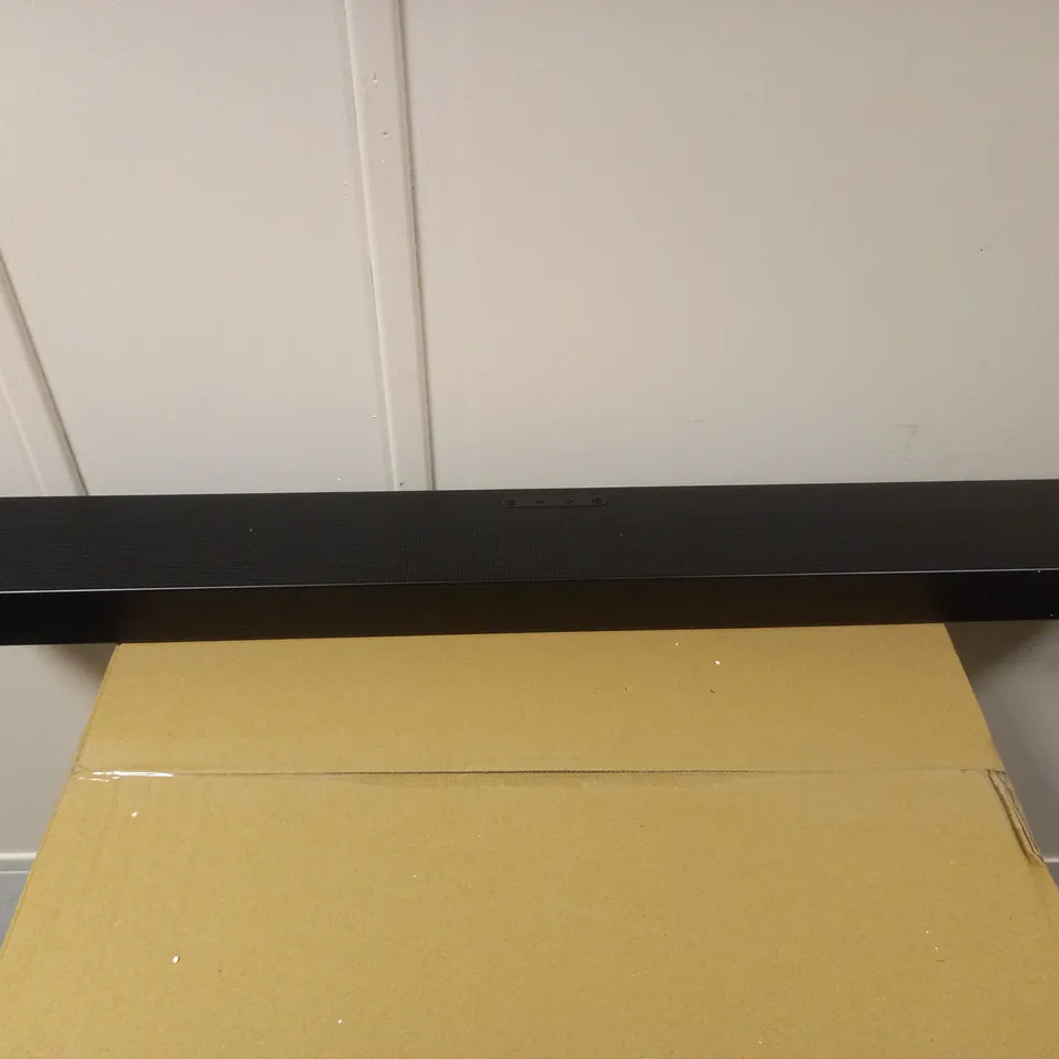 BOXED SAMSUNG Q600B SOUNDBAR WITH SUBWOOFER - COLLECTION ONLY 