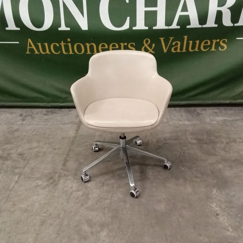 QUALITY DESIGNER ASSA BUCKET CHAIR