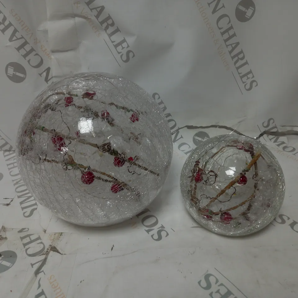 SET OF 2 GLOBE BERRY DECORATIVE PIECES