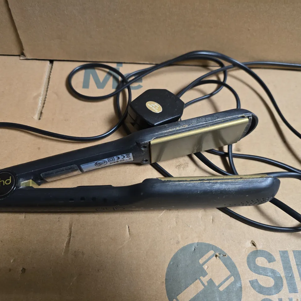 GHD HAIR STRAIGHTENERS – BLACK