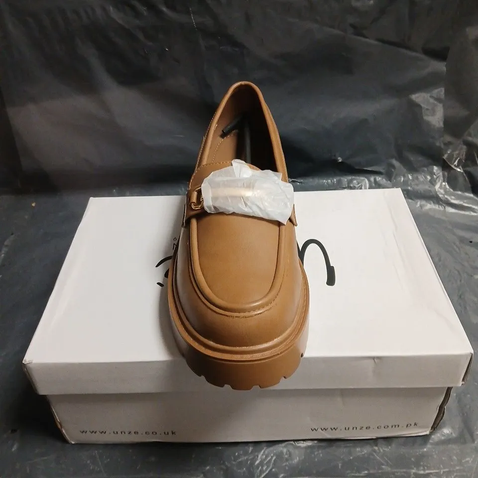 UNZE PLATFORM LOAFERS – TAN – WOMEN'S SHOES UK 6