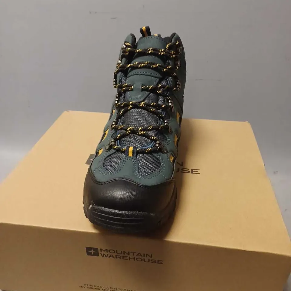 BOXED MOUNTAIN WAREHOUSE ADVENTURER WATERPROOF HIKING BOOTS - UK 11