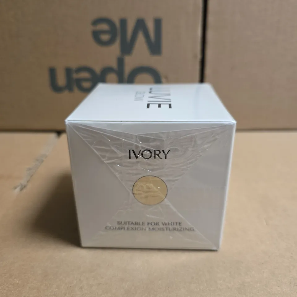 LUVIE FOUNDATION CUSHION – IVORY (LUVIE GLOW)